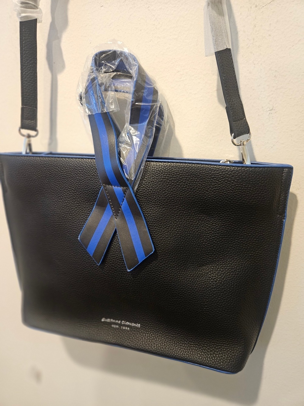 Suzanne Clemente NWT Black & Blue Faux Leather Tote Support Troops/Police Causes - Picture 8 of 16